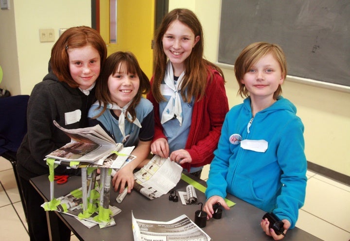 Girl guides participating in Waterloo Engineering Girl Guide day