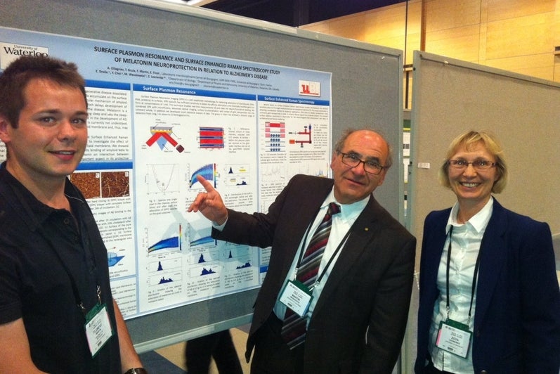Florent and Dr. Leonenko discuss SPR and SERS data with Dr. Martin Moskovits at the Canadian Chemical Society Meeting in Quebec 