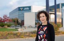 Marina Mourtzakis in front of Toby Jenkins Applied Health Research Building.