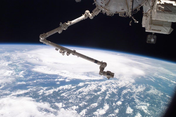 CANADARM 2