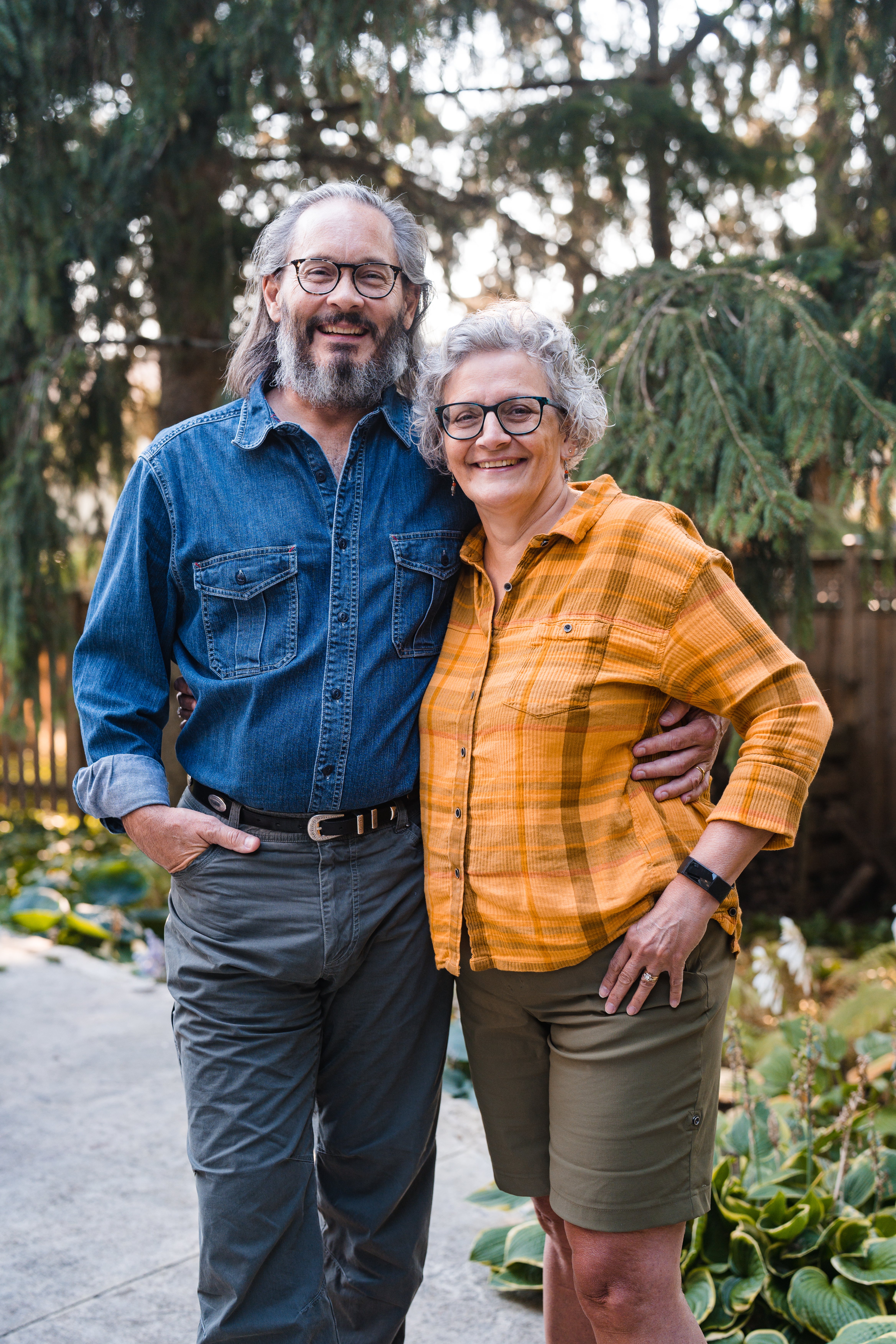 Scott (BES ‘84, MA ‘88) and Linda (BA ‘81) Davis