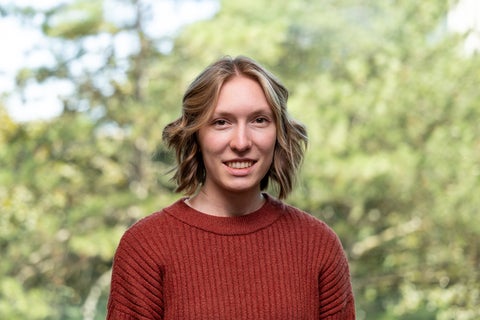 Sarah Hallman headshot
