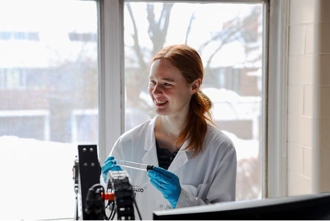 Sarah Sparkes in a lab setting 