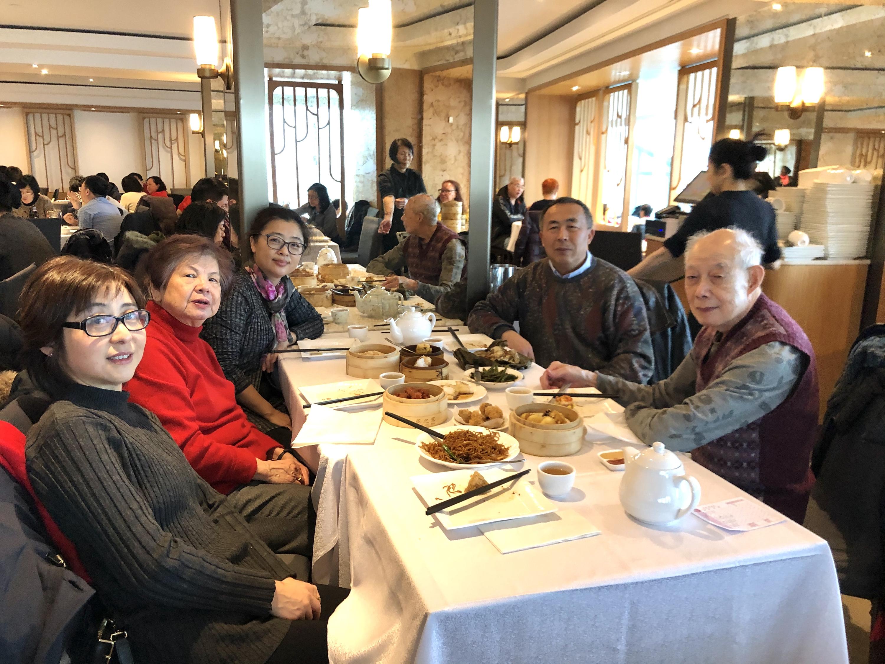 Prof. Shen, Prof. Dongmei Zhao and Prof. Lian Zhao visited Prof. Mark, and celebrated the Chinese New Year!