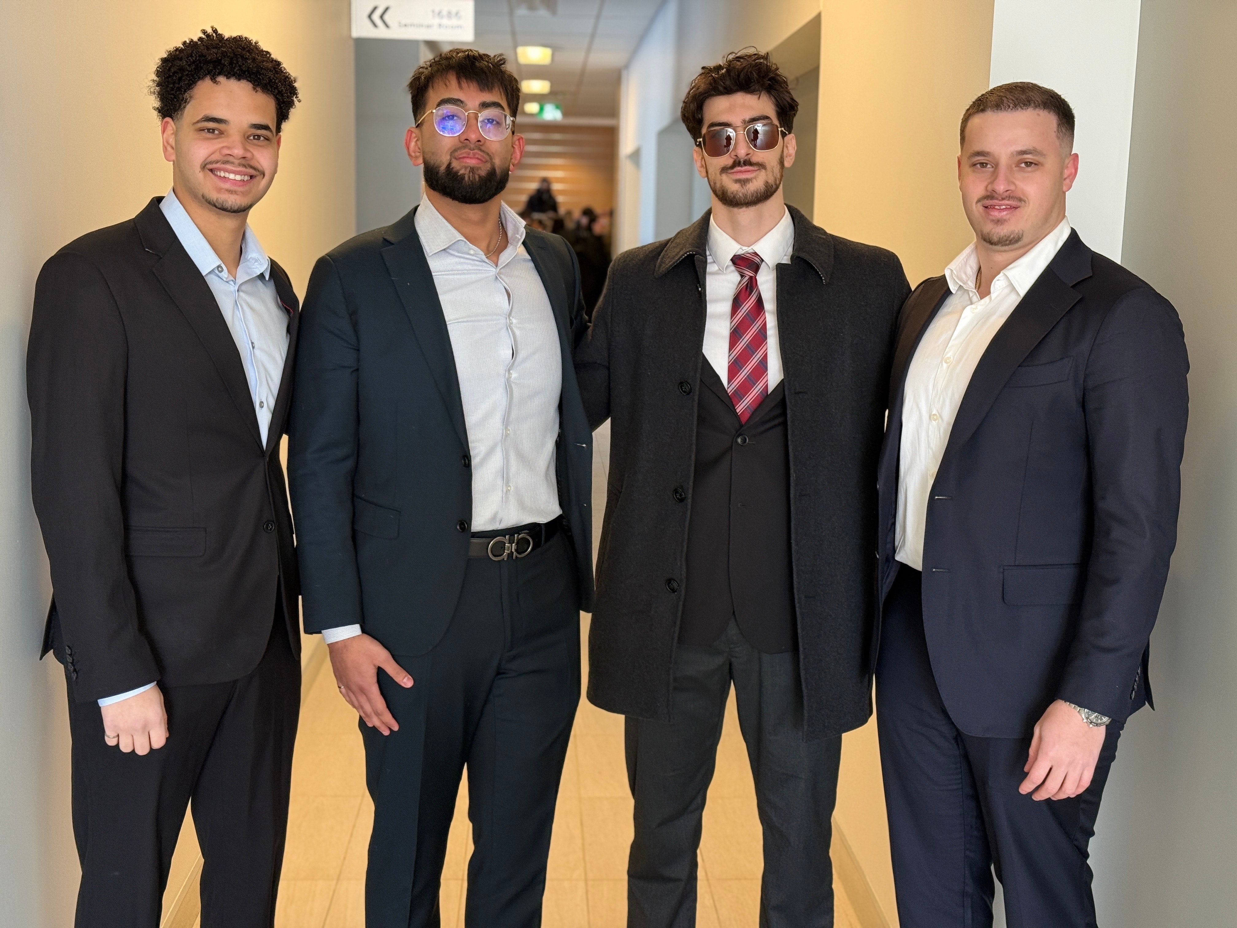 EEVAO: Energy Efficient Vertical Alignment Optimizer for Railways - An Evolutionary Approach for the Evolving Railway Industry