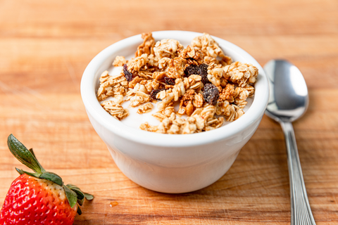 berry parfait yogurt bowl
