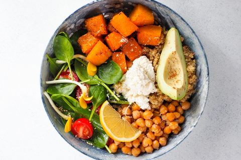 Power bowl with vegetables