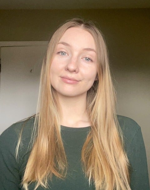 Emily Wedde headshot