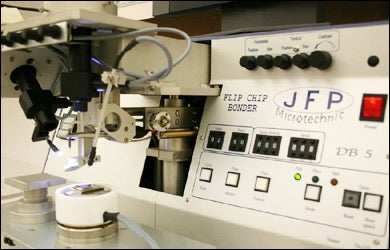 JFP Microtechnic Flip Chip Bonder