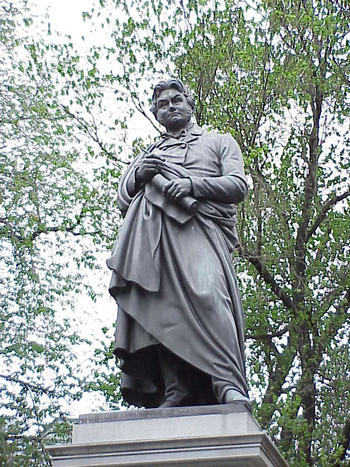 A statue of Berzelius