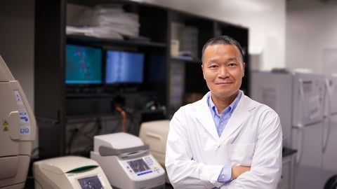 Juewen Liu in the lab.