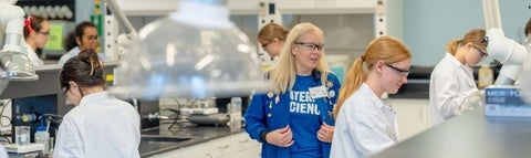 Instructor Stacey Lavery running the ChemX summer camp.