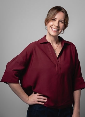 Sarah Burch headshot