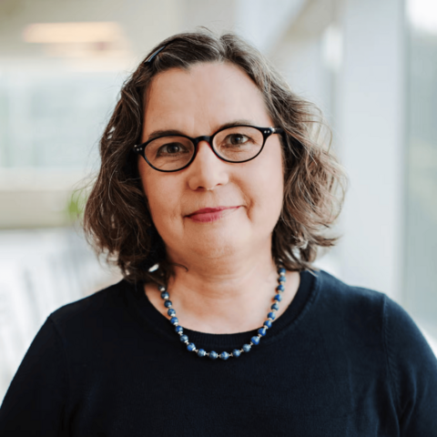 Dawn Parker Headshot