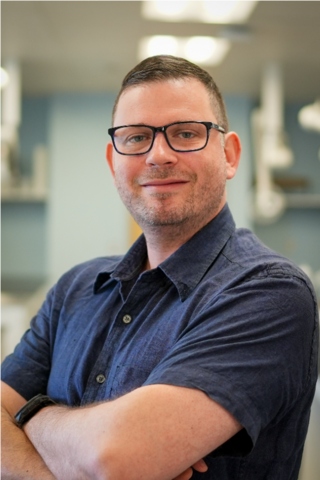 Jozef Nissimov Headshot