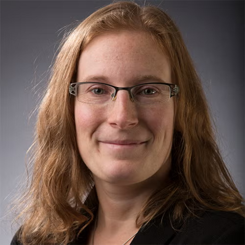 Kelly Skinner Headshot