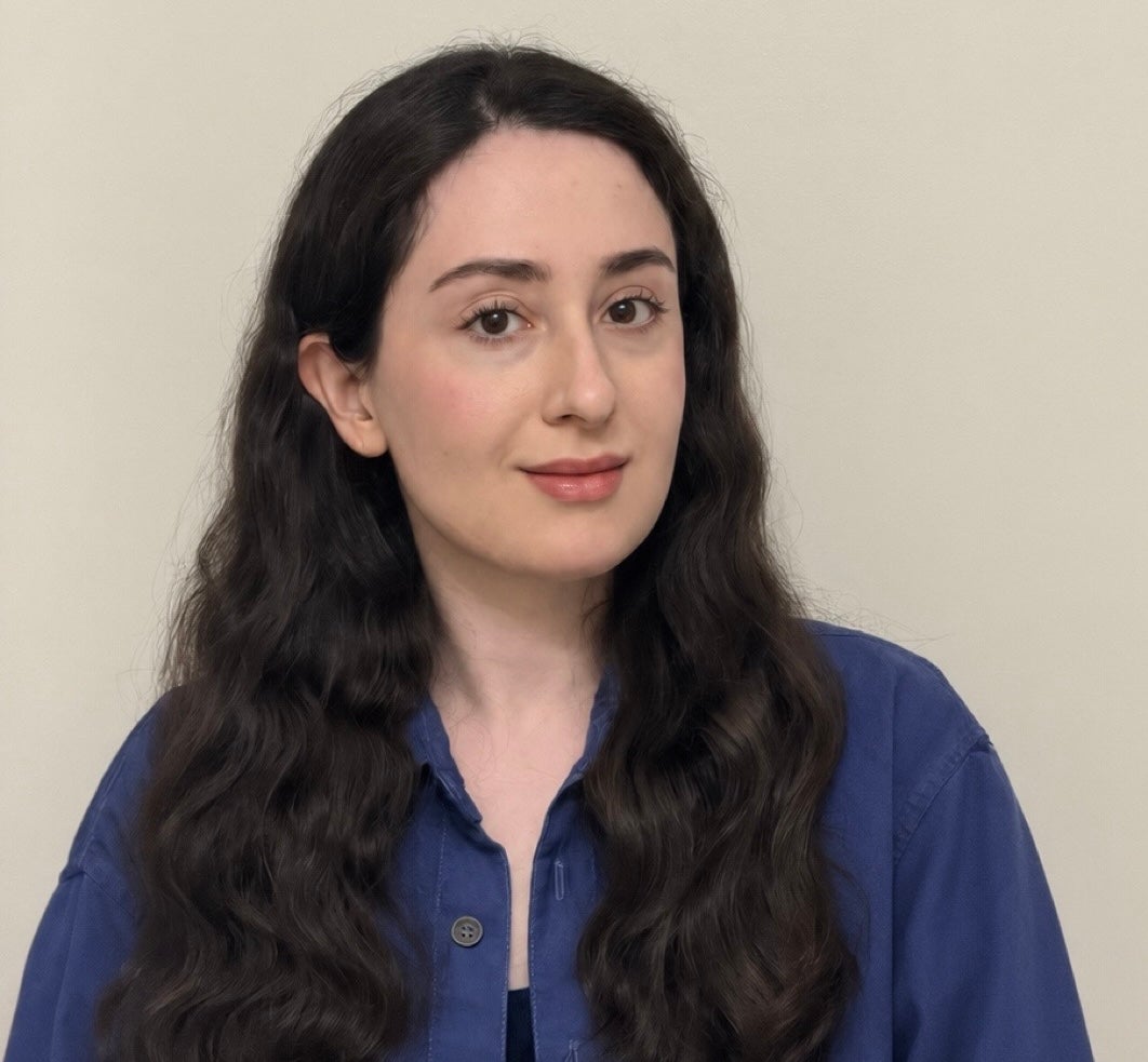 Neda Kamali headshot