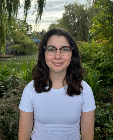 Francesca Girmenia posing in nature
