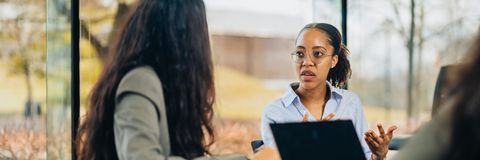 student talking to advisor