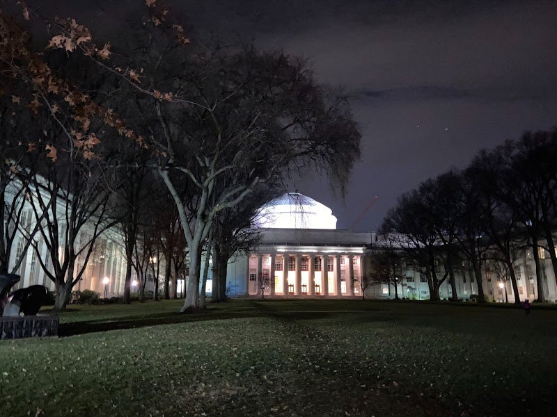 A photo of The Massachusetts Institute of Technology in the USA.