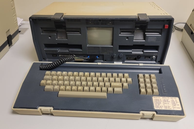 Osborne 1 in E3 workroom