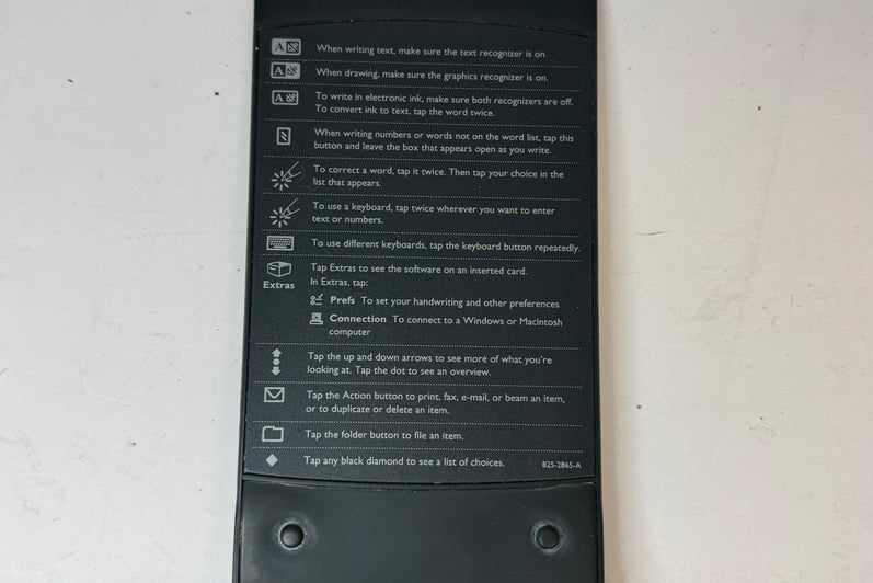 Featured Items: Newton MessagePad 110 | Computer Museum