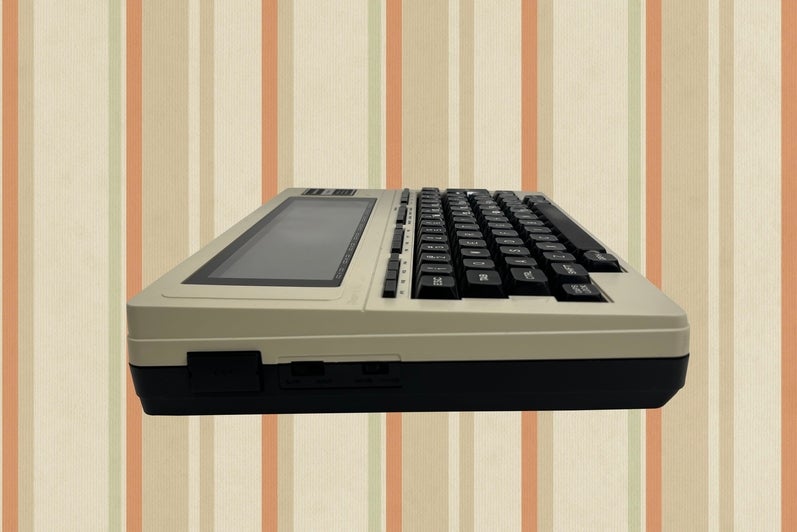 Left side of TRS-80 Model 100