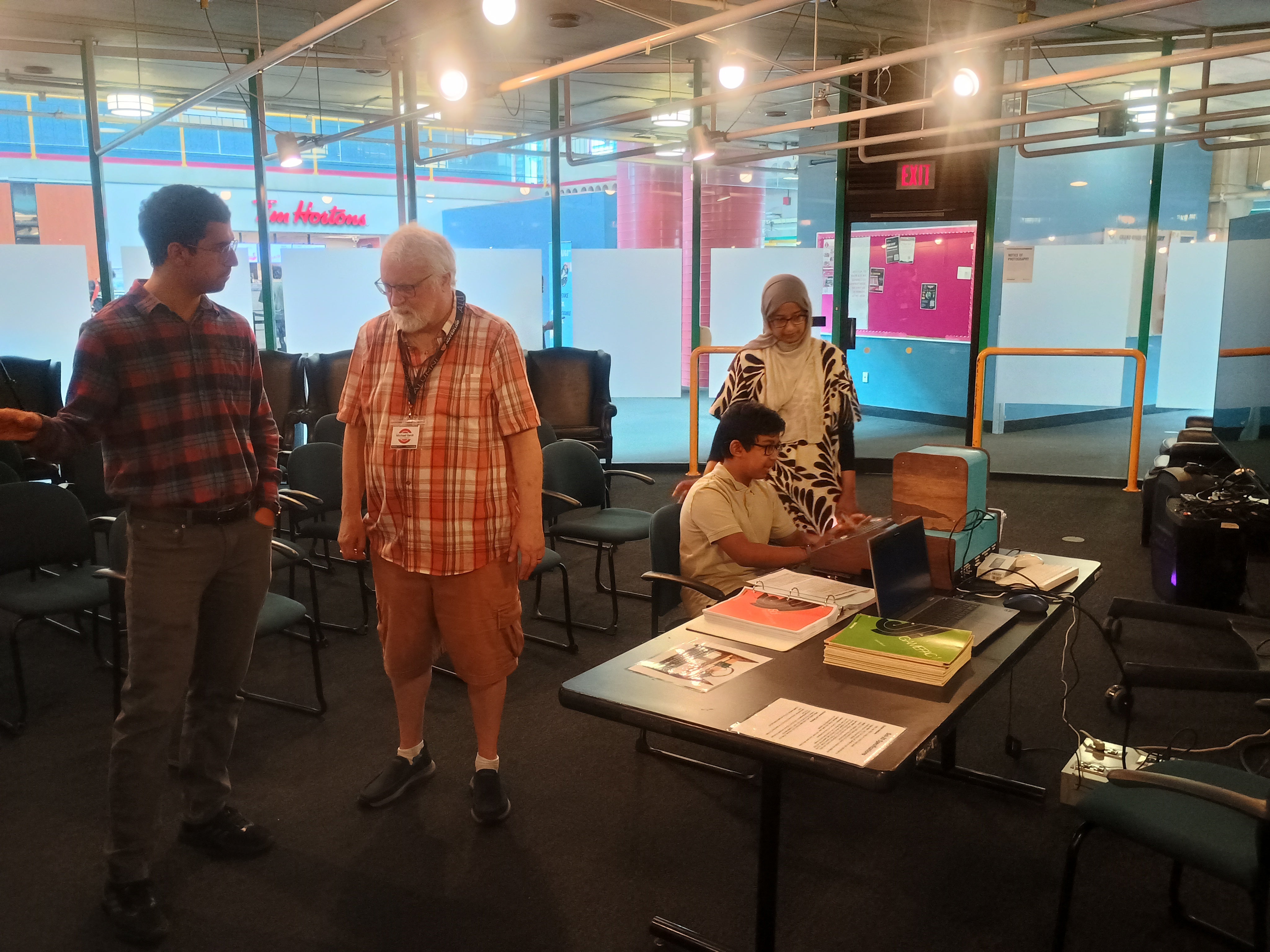 Michael Gardi discusses with guest
