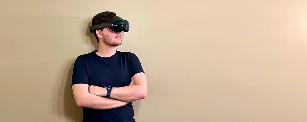 photo of Johann Wentzel wearing VR glasses