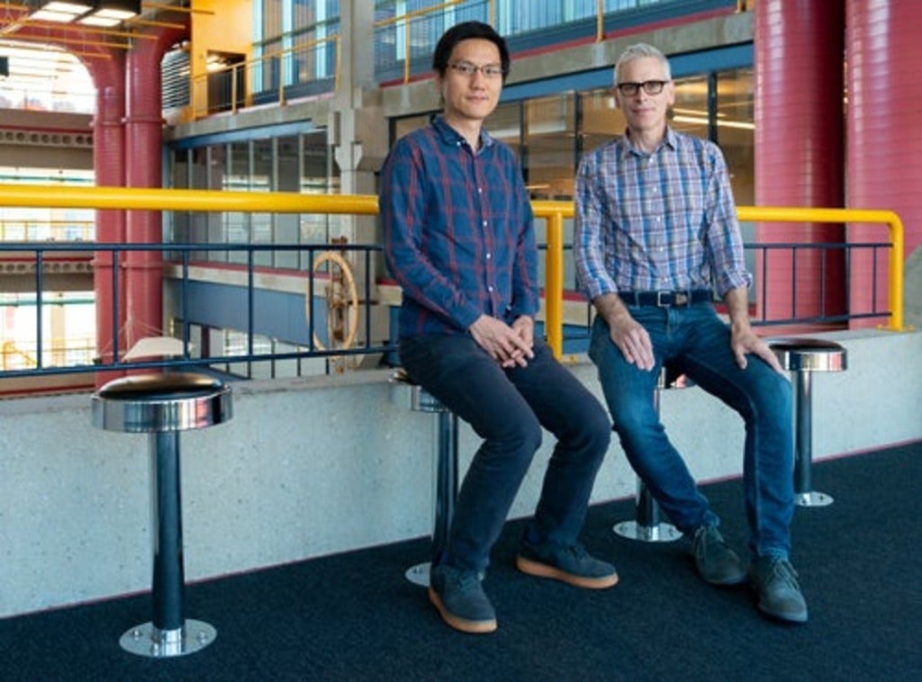 photo of Professors Lap Chi Lau and Daniel Vogel