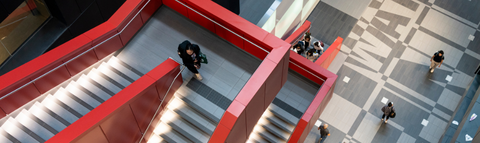 Red staircase in PSE/E7