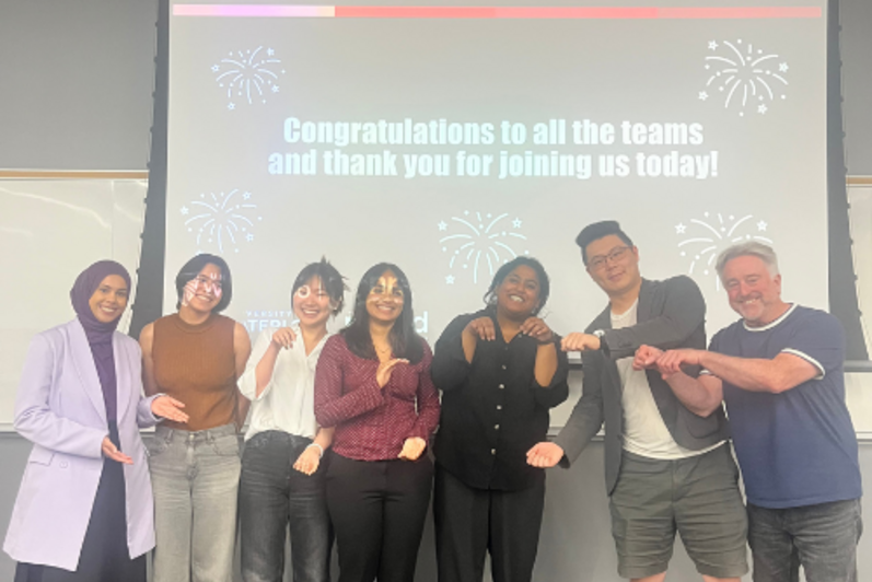 Problem Pitch winning team and judges