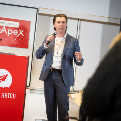 Charles Huxley pitching for Jtcipher.