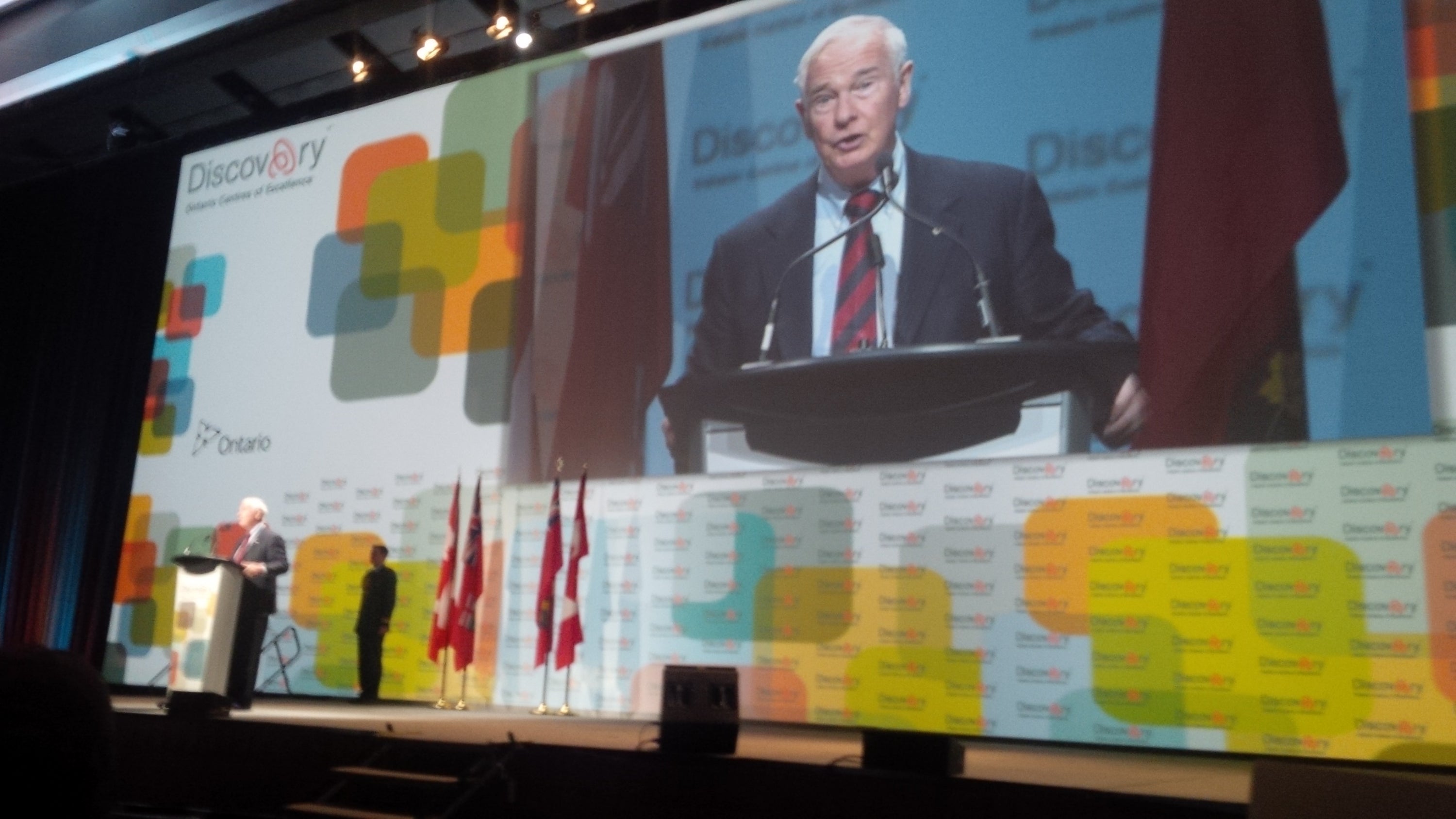 David Johnston speaking at OCE Discovery