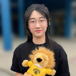 Profile photo of Ellen Shao, a Conrad student ambassador