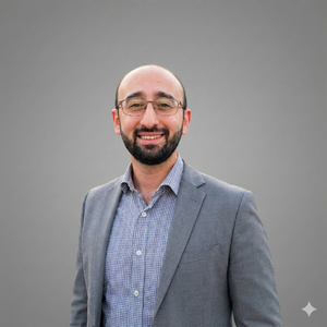 Kamal Lutfi headshot