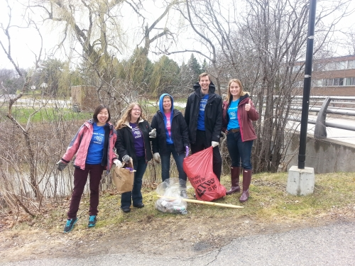 Campus Housing clean-up volunteers from 2017 near Laurel Creek.