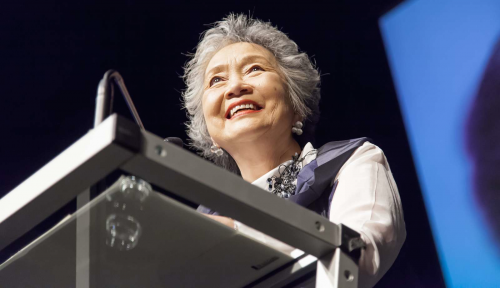 Former Governor General Adrienne Clarkson speaks at a podium.