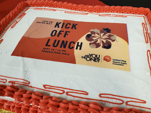 The kick-off dessert – a delicious cake with the event’s design on top.