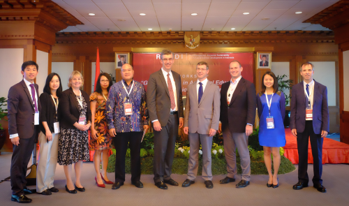 The University of Waterloo’s Ken Seng Tan (far left) and Bill Duggan (far right) pose for photo with representatives from the Institute and Faculty of Actuaries, Persatuan Aktuaris Indonesia, and the Society of Actuaries.