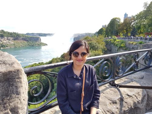 Amina Aziz at Niagara Falls.