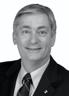 Dr. Ian Munro