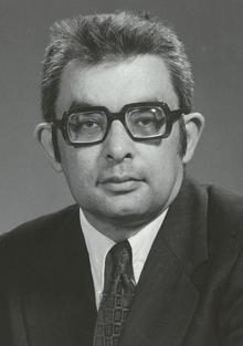 Portrait shot of Professor Cizek in 1977