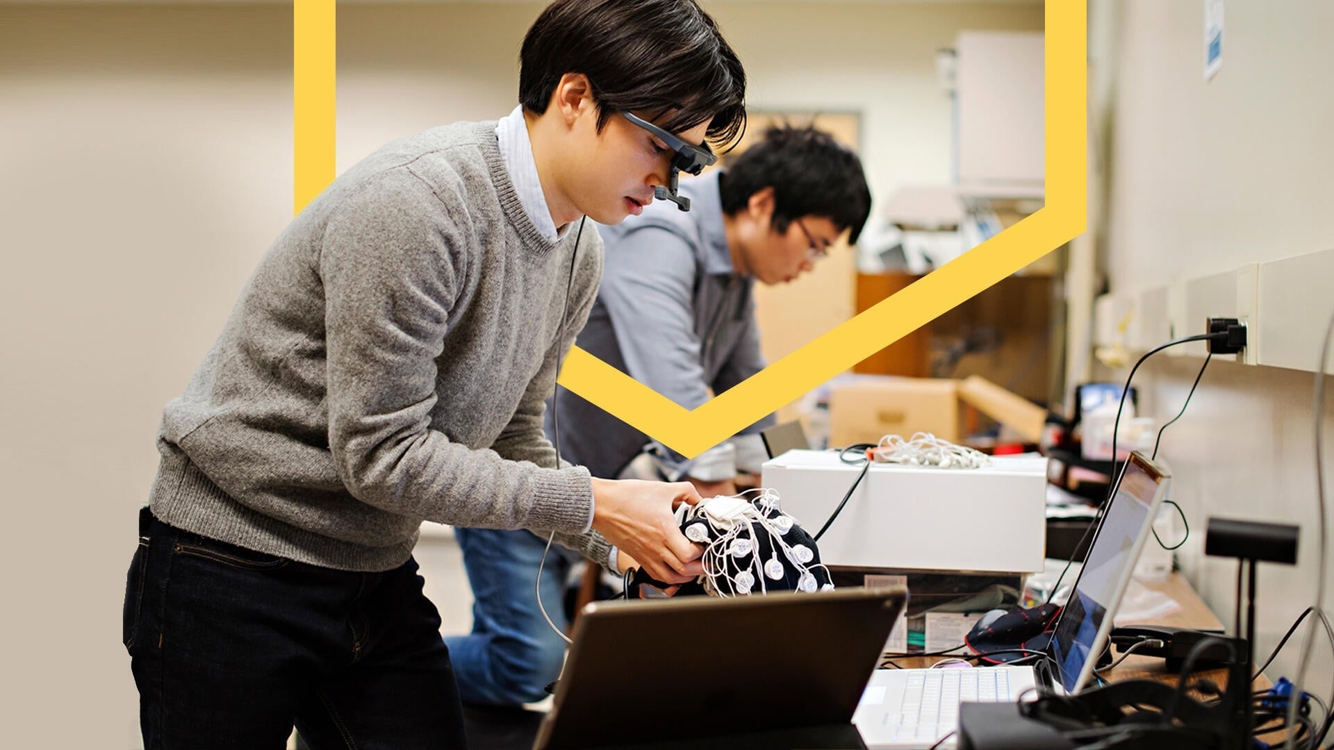 Researchers in the Engineering Bionics Lab.