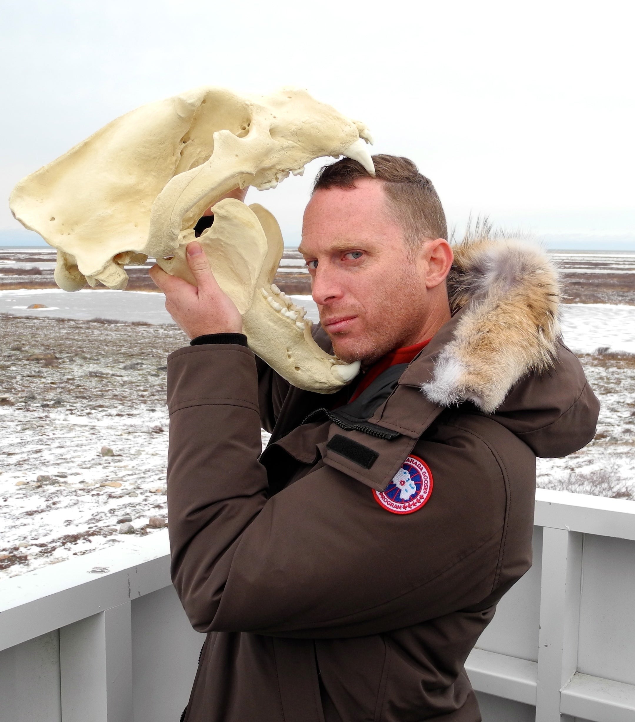 Robin Esrock and an animal skull.