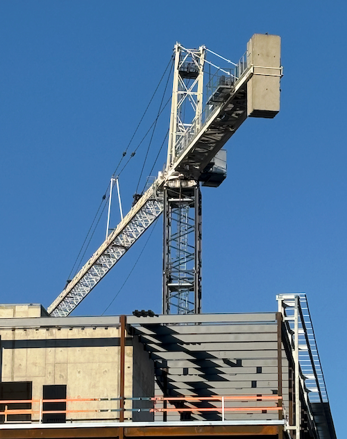The tower crane over the Math 4 construction site.