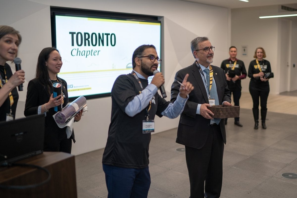 Feridun Hamdullahpur with the Toronto Alumni Chapter executive.