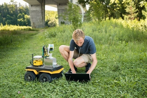  Christopher Bogdon, Clearpath Robotics.