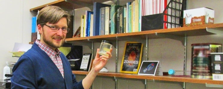 Professor Marcel Pinheiro.