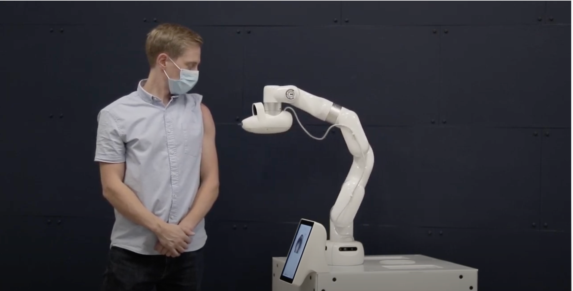 The Cobi injection platform prepares to inject a test subject.